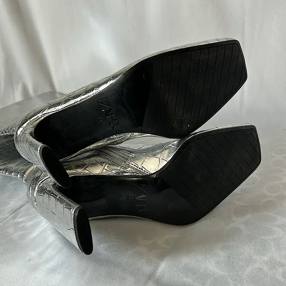 Zara NWT Silver Metallic Crocodile Print Knee High Heel Boots **Sz 36/US 6**🔥🔥 - Picture 7 of 8